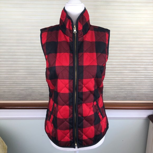 Old Navy Red & Black Buffalo Plaid Quilted Cozy Classic Zip Front Vest Cabincore - Picture 1 of 12